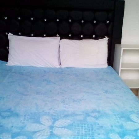 Accoustix Backpackers Hostel 요하네스버그 외부 사진